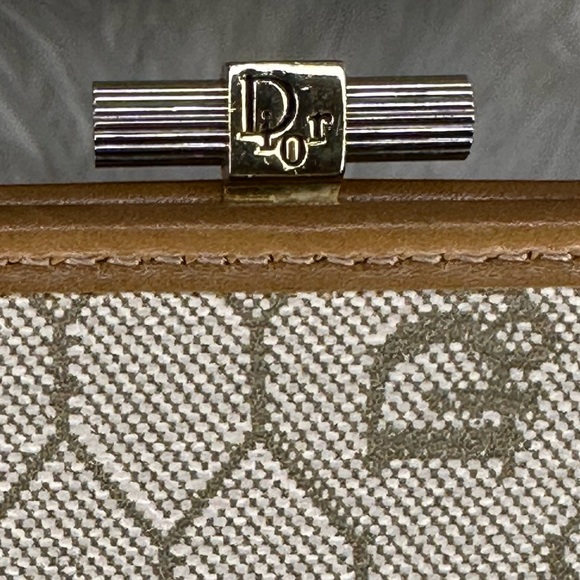 Christian Dior Honeycomb Kiss-Lock Clutch 1950s Rare and Excellent Condition 👛 - Picture 11 of 15